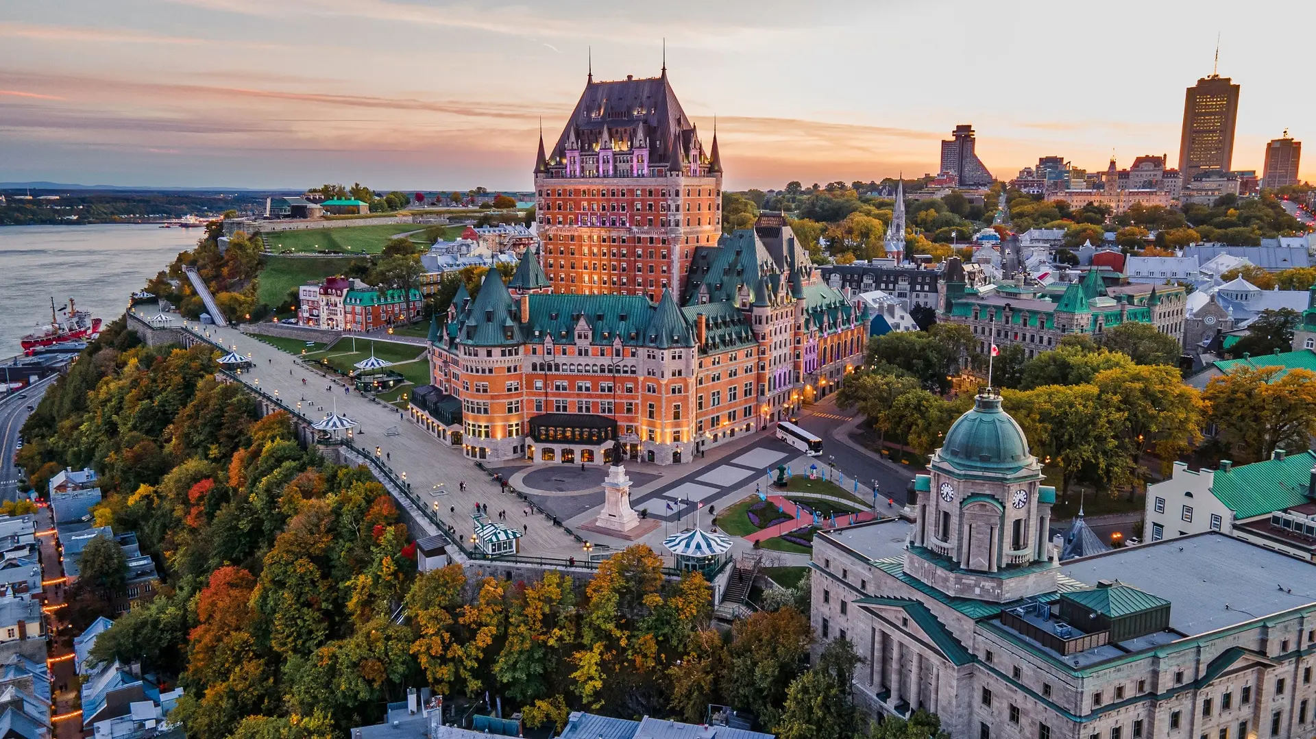 DOANH NHÂN TỈNH BANG QUÉBEC